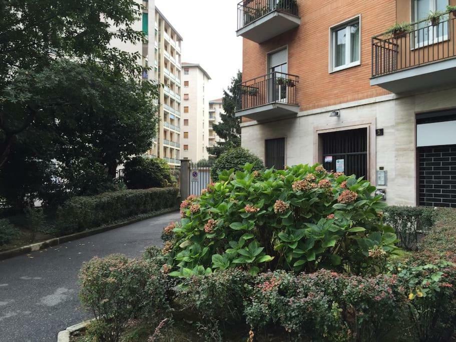 Apartment Melozzo Milán Exterior foto
